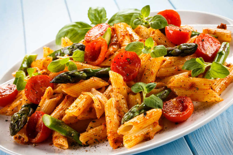 Vegetarian Tomato Pasta | Slimming World Recipe - Fatgirlskinny.net ...