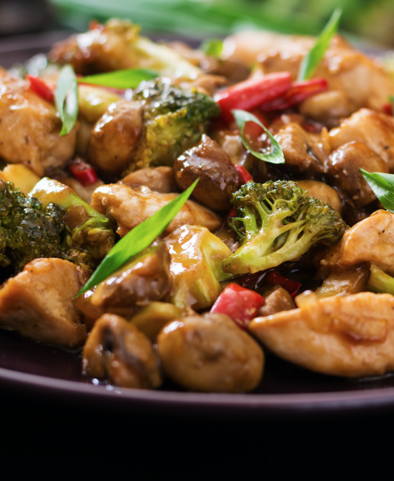 SPICY CHICKEN STIR-FRY | HEALTHY SLIMMING RECIPE - Fatgirlskinny.net
