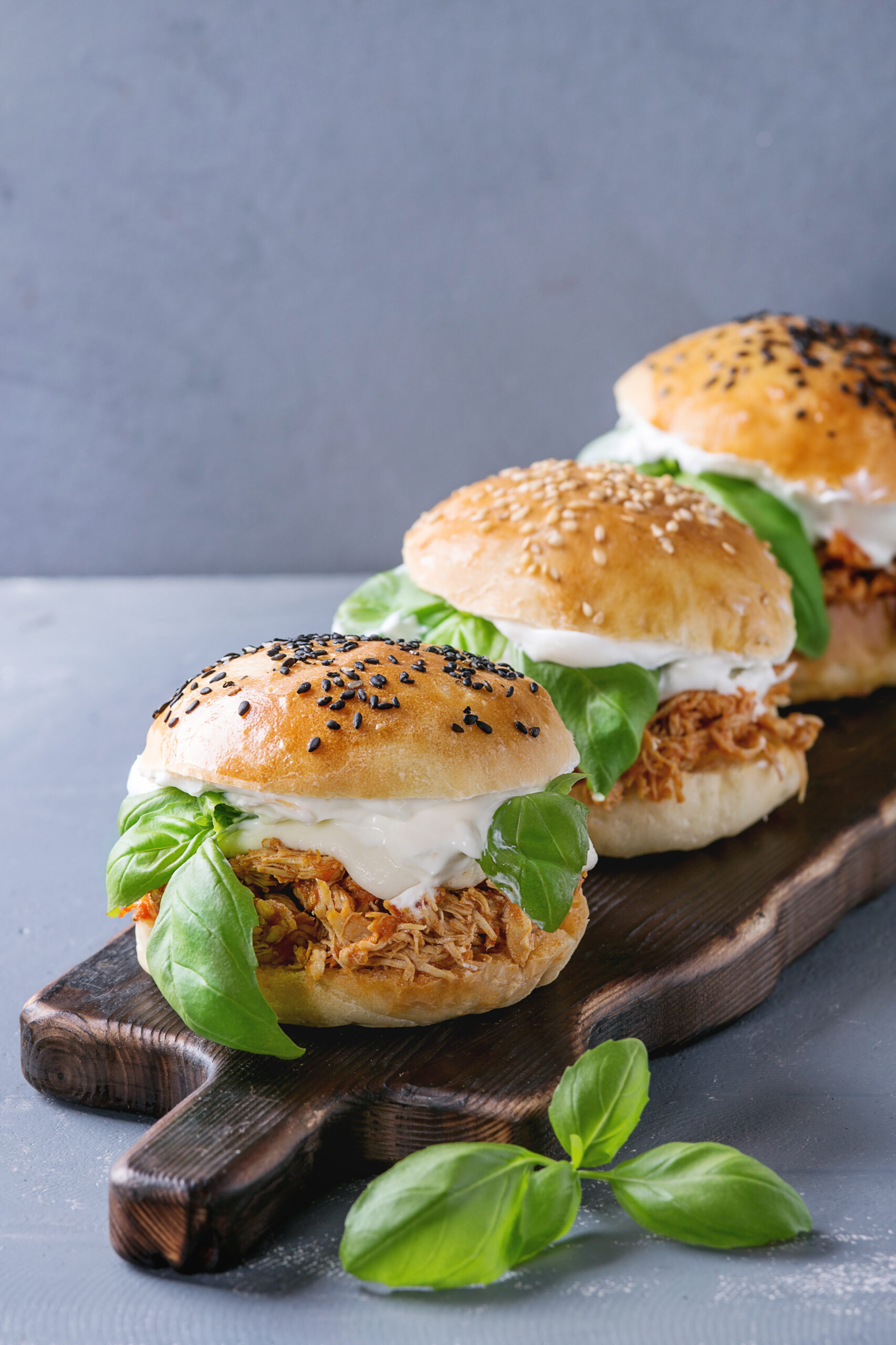 Slow Cooker Pulled Chicken Burger - Healthy Fitness Meals