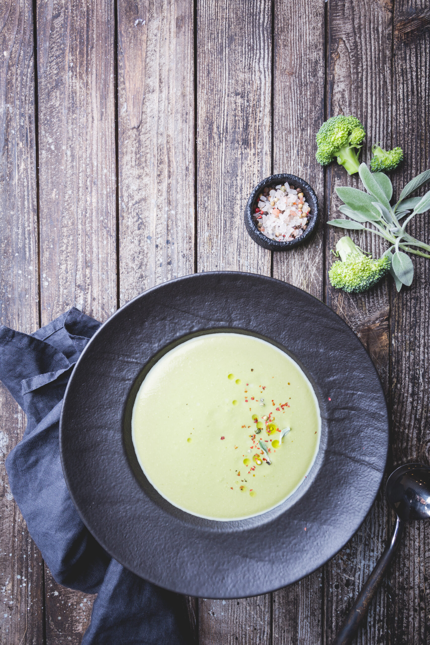 Cream of Broccoli Soup | Slimming World Friendly Recipe - Fatgirlskinny.net