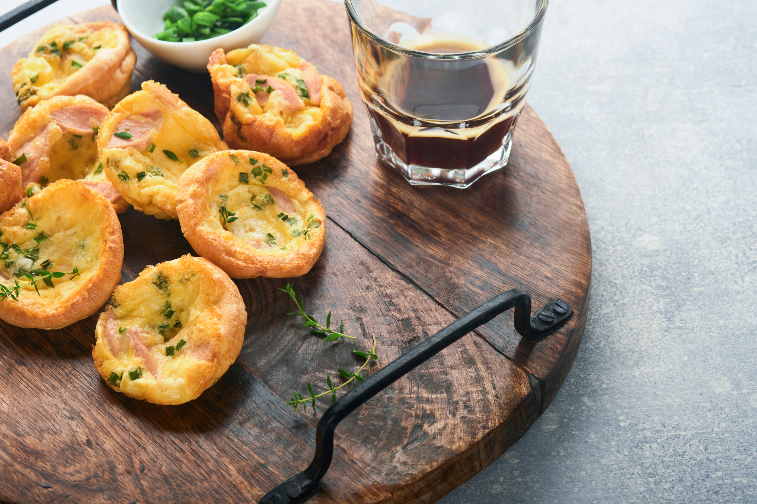 Delicious Egg and Bacon Muffins | Slimming World Friendly Recipe – Fatgirlskinny.net